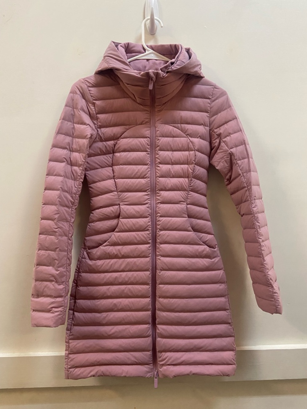 Lululemon jacket Lightweight Long Hooded Puffer Coat in Dusty Rose ladies 0